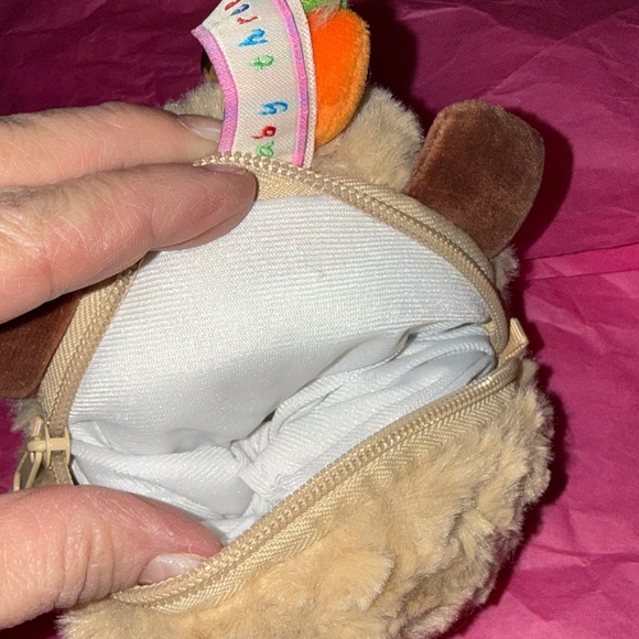 Baby Three Zipper Bag V2 CONFIRMED Capybara - Picture 7 of 11